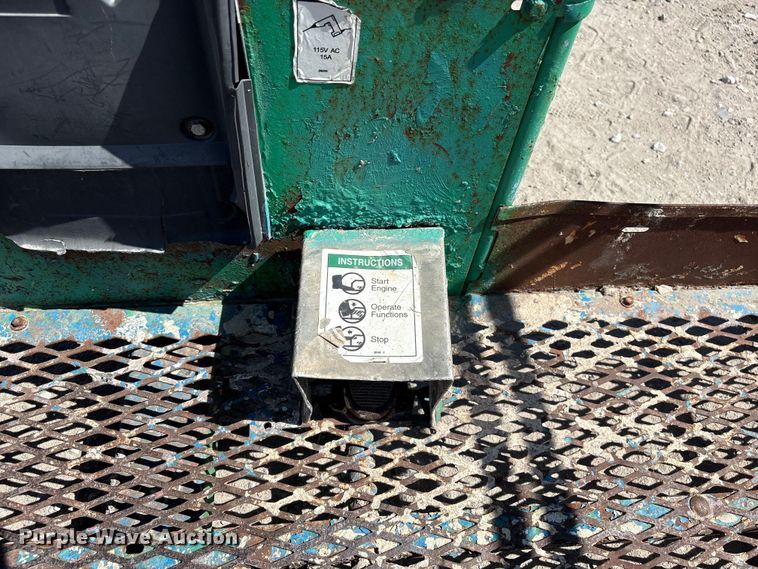 image for item FG2825 2007 Genie S-85 boom lift