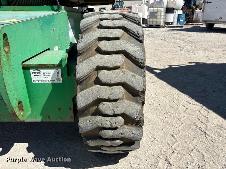 image for item FG2825 2007 Genie S-85 boom lift