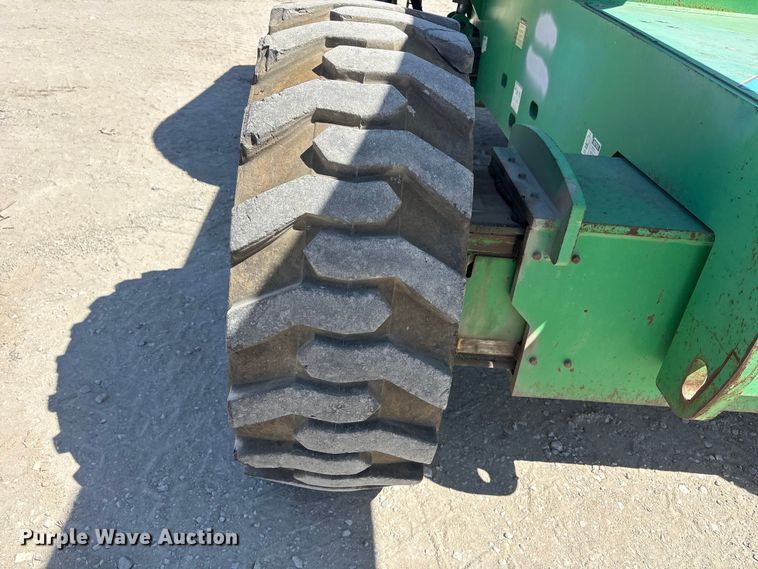 image for item FG2825 2007 Genie S-85 boom lift