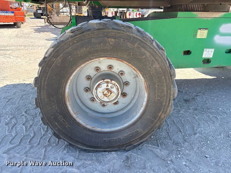 image for item FG2825 2007 Genie S-85 boom lift