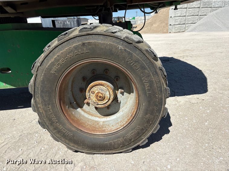 image for item FG2825 2007 Genie S-85 boom lift