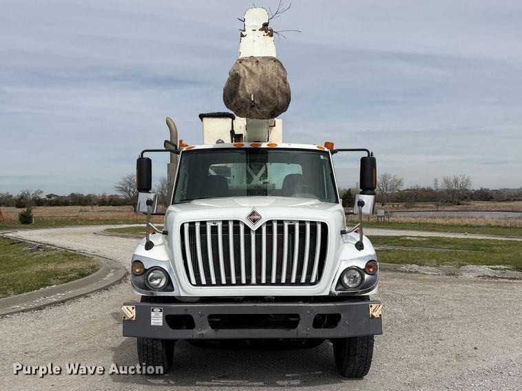 image for item FG2877 2012 International 7400 SBA Bucket truck