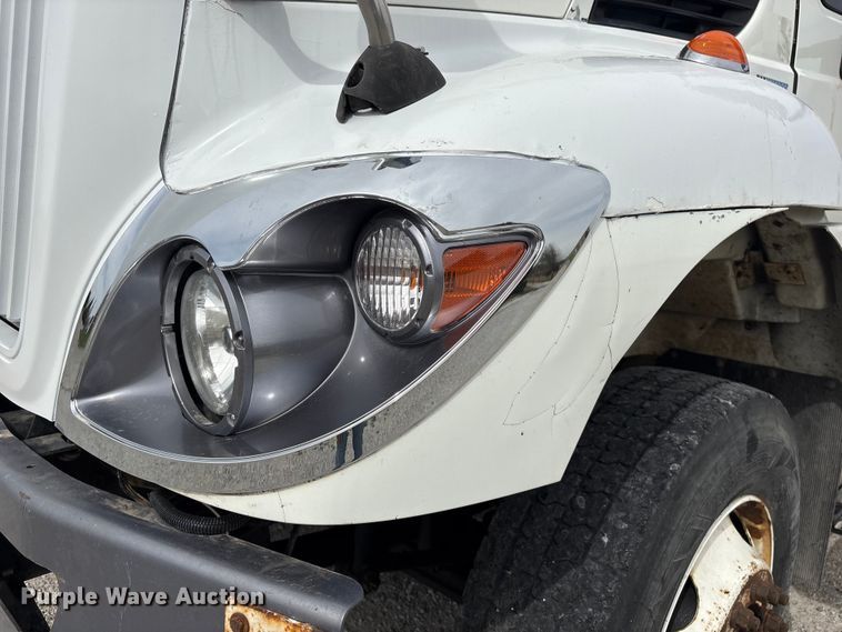 image for item FG2877 2012 International 7400 SBA Bucket truck