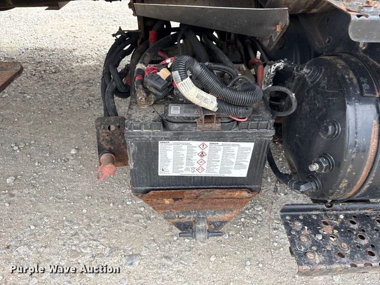 image for item FG2877 2012 International 7400 SBA Bucket truck