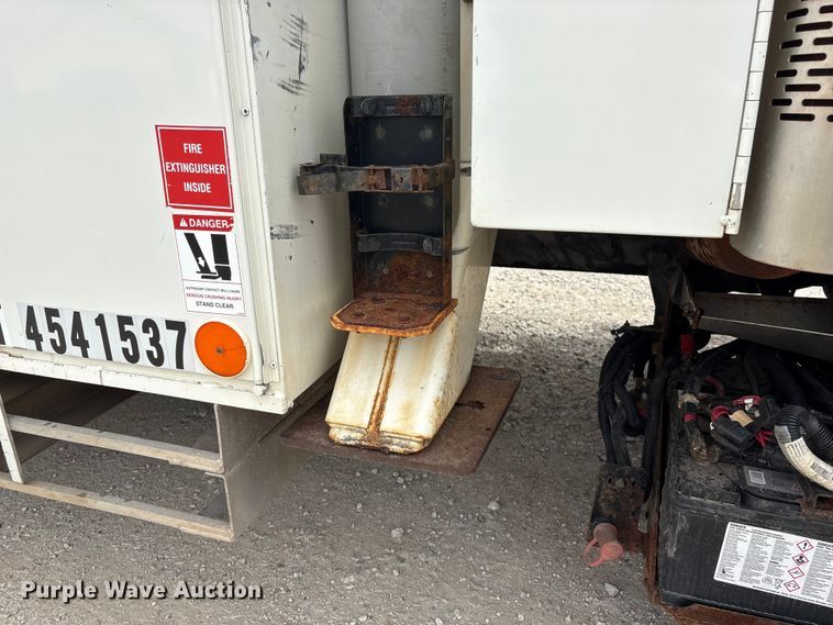 image for item FG2877 2012 International 7400 SBA Bucket truck