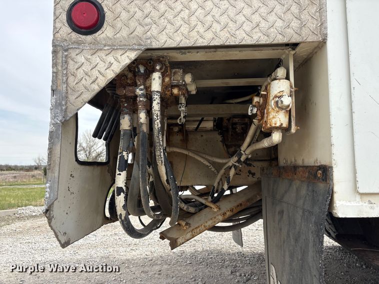 image for item FG2877 2012 International 7400 SBA Bucket truck