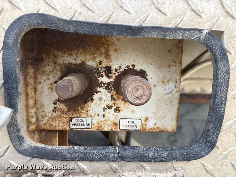 image for item FG2877 2012 International 7400 SBA Bucket truck