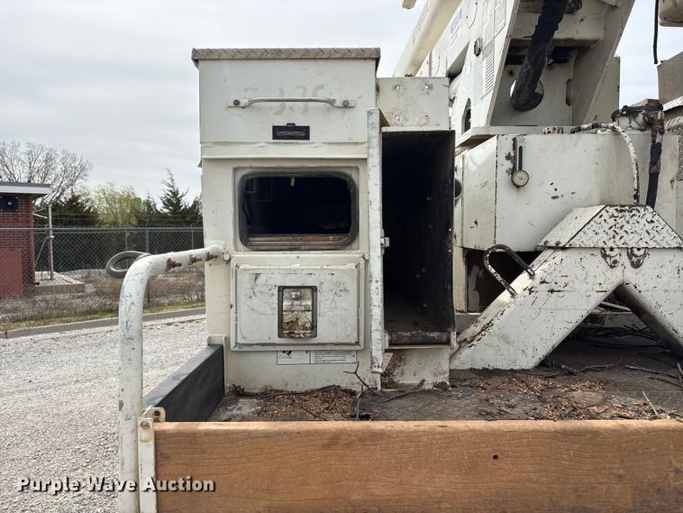 image for item FG2877 2012 International 7400 SBA Bucket truck