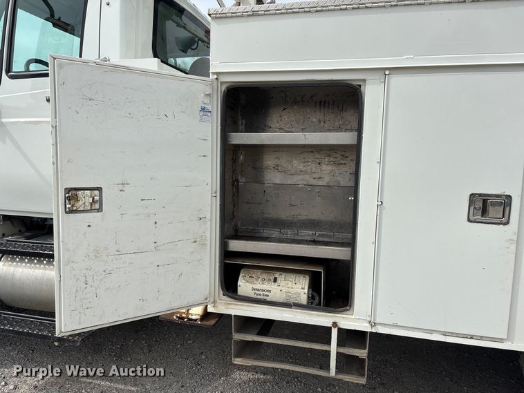 image for item FG2877 2012 International 7400 SBA Bucket truck