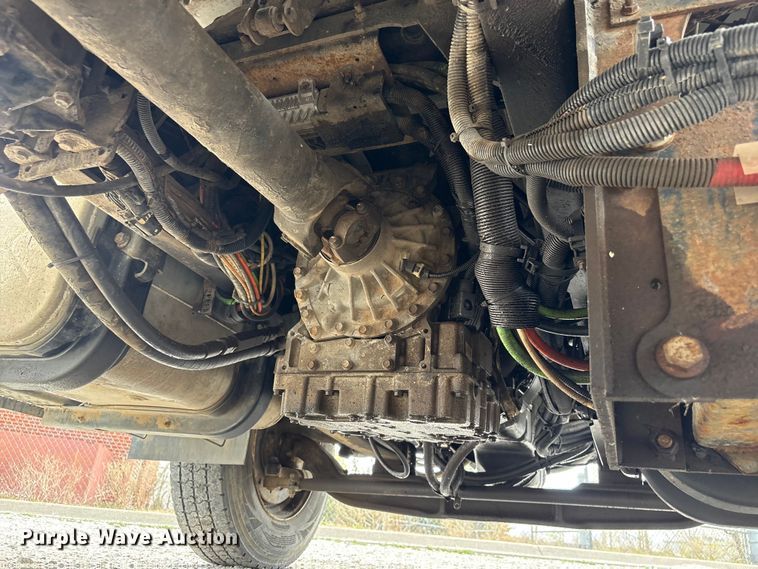 image for item FG2877 2012 International 7400 SBA Bucket truck