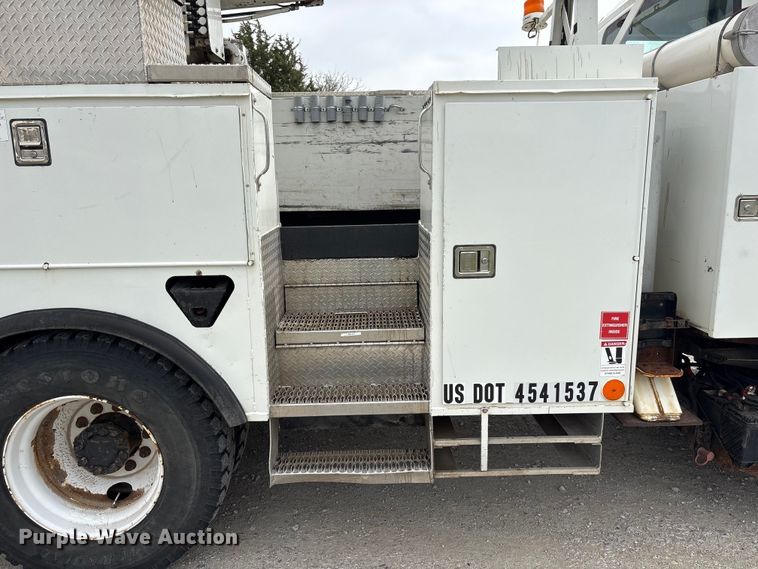 image for item FG2877 2012 International 7400 SBA Bucket truck