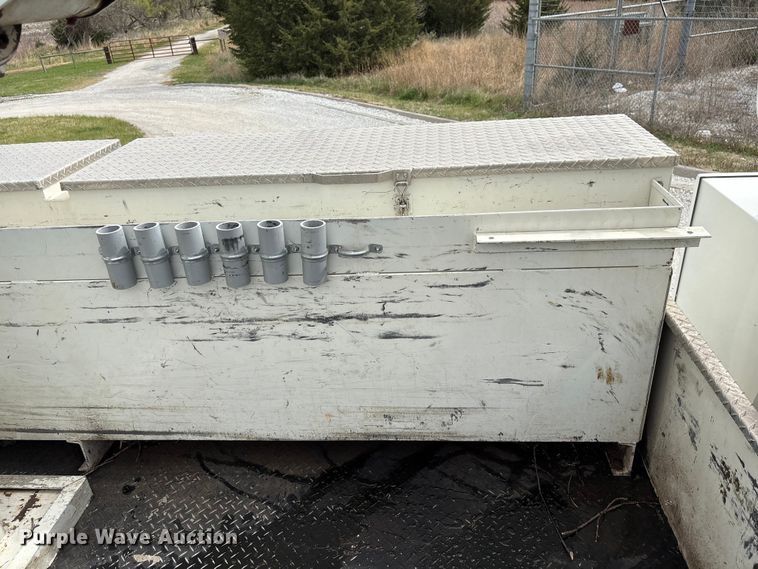 image for item FG2877 2012 International 7400 SBA Bucket truck