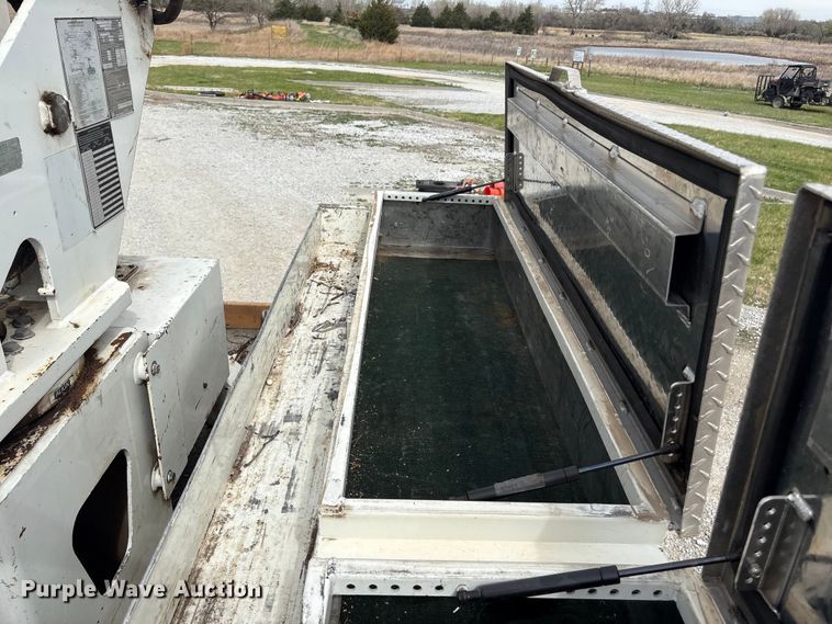 image for item FG2877 2012 International 7400 SBA Bucket truck