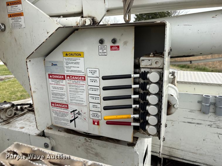 image for item FG2877 2012 International 7400 SBA Bucket truck