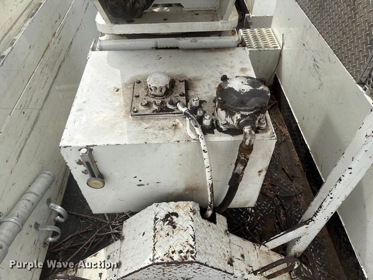 image for item FG2877 2012 International 7400 SBA Bucket truck