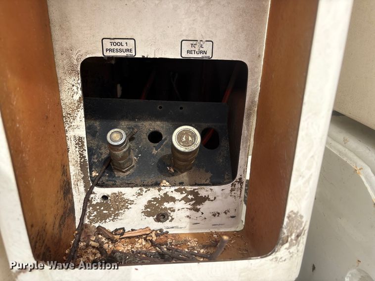 image for item FG2877 2012 International 7400 SBA Bucket truck