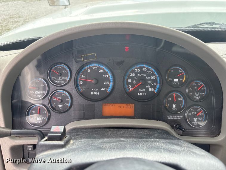 image for item FG2877 2012 International 7400 SBA Bucket truck