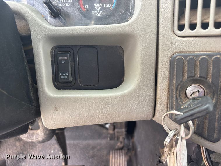 image for item FG2877 2012 International 7400 SBA Bucket truck