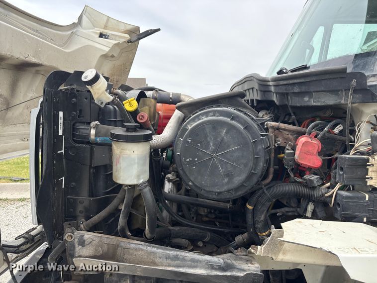 image for item FG2877 2012 International 7400 SBA Bucket truck