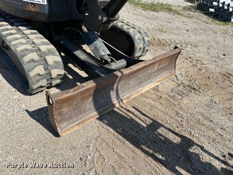 image for item FG2909 2019 Bobcat E26 mini excavator