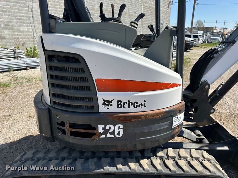 image for item FG2909 2019 Bobcat E26 mini excavator