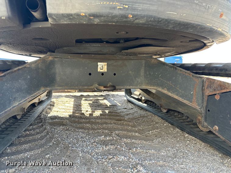 image for item FG2909 2019 Bobcat E26 mini excavator