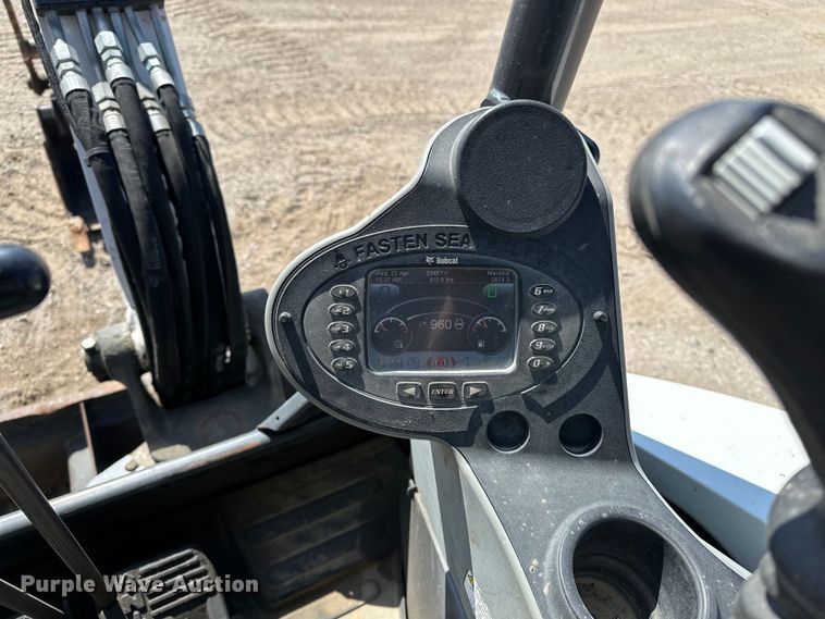 image for item FG2909 2019 Bobcat E26 mini excavator