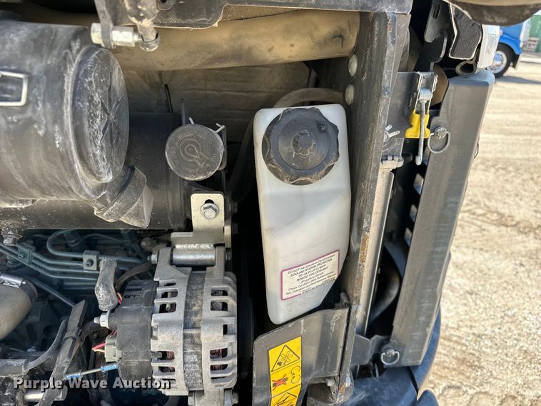 image for item FG2909 2019 Bobcat E26 mini excavator