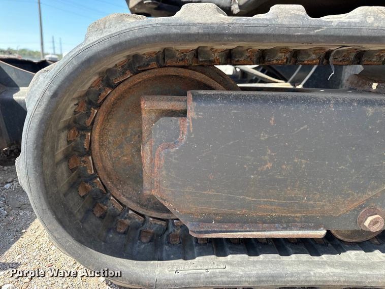 image for item FG2909 2019 Bobcat E26 mini excavator