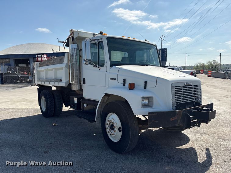 image for item FG2911 2003 Freightliner FL80 dump truck