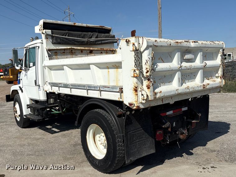 image for item FG2911 2003 Freightliner FL80 dump truck