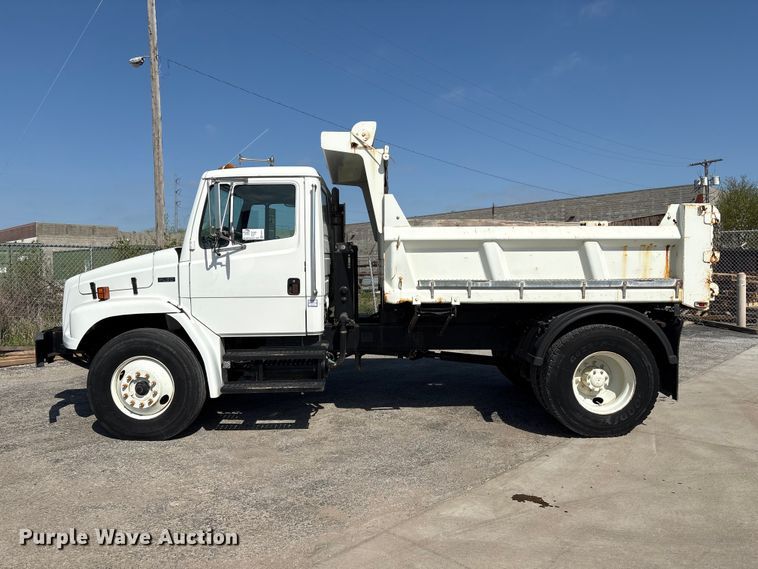 image for item FG2911 2003 Freightliner FL80 dump truck