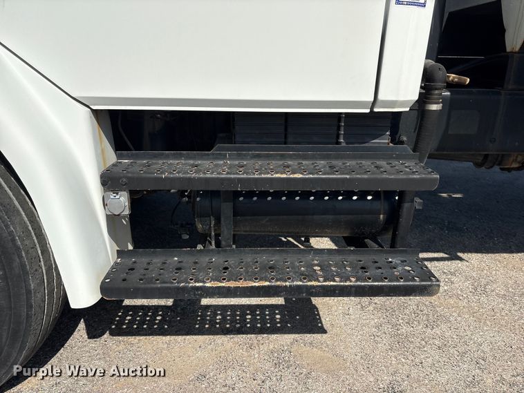 image for item FG2911 2003 Freightliner FL80 dump truck