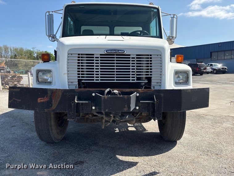 image for item FG2911 2003 Freightliner FL80 dump truck