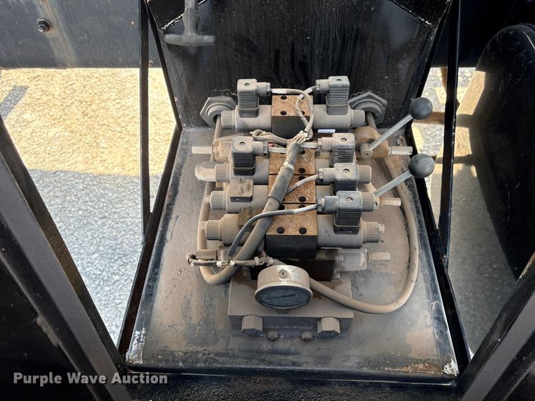 image for item FG2911 2003 Freightliner FL80 dump truck