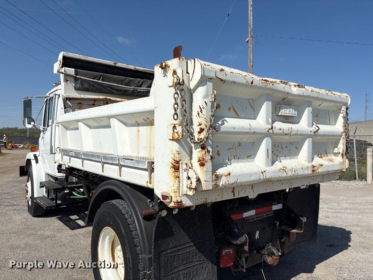 image for item FG2911 2003 Freightliner FL80 dump truck