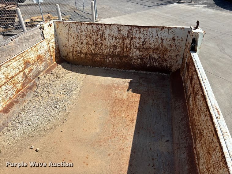 image for item FG2911 2003 Freightliner FL80 dump truck