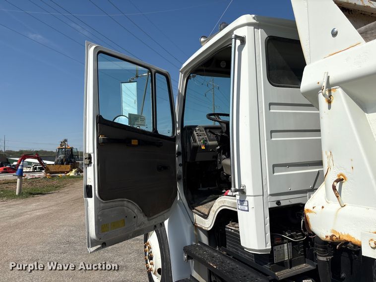 image for item FG2911 2003 Freightliner FL80 dump truck