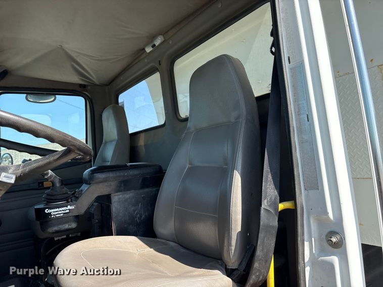 image for item FG2911 2003 Freightliner FL80 dump truck