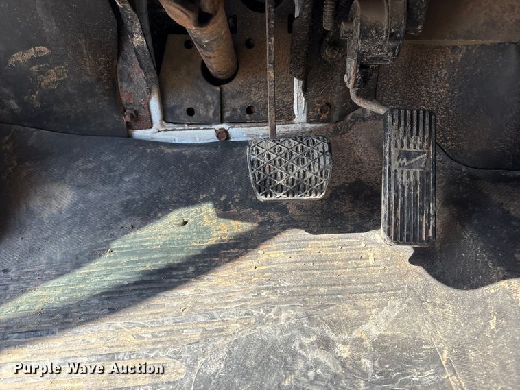 image for item FG2911 2003 Freightliner FL80 dump truck