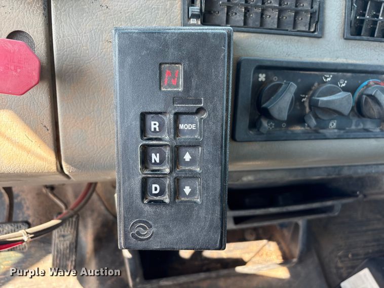 image for item FG2911 2003 Freightliner FL80 dump truck