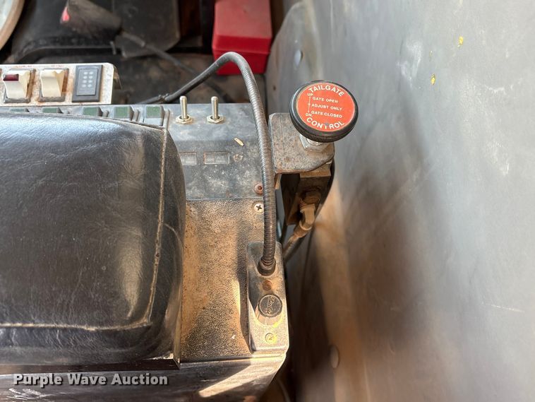 image for item FG2911 2003 Freightliner FL80 dump truck