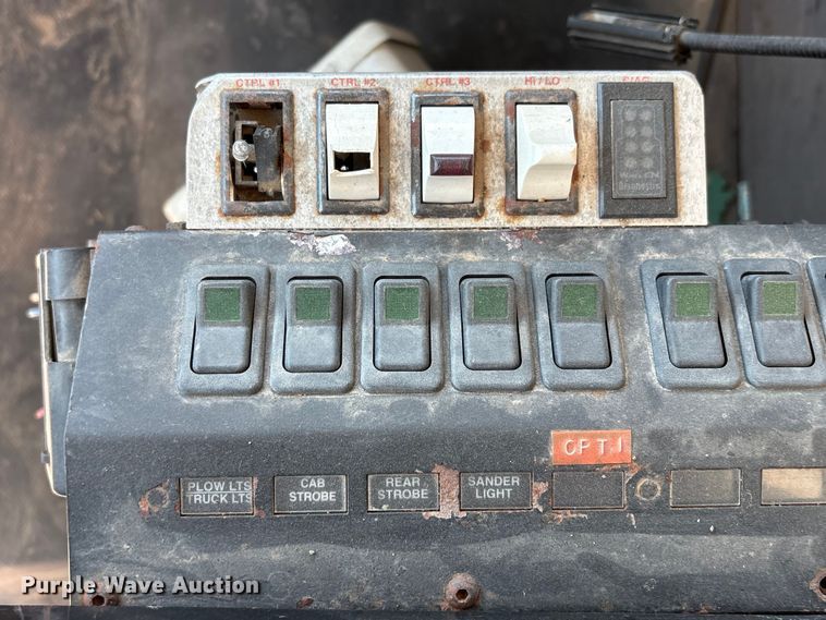 image for item FG2911 2003 Freightliner FL80 dump truck