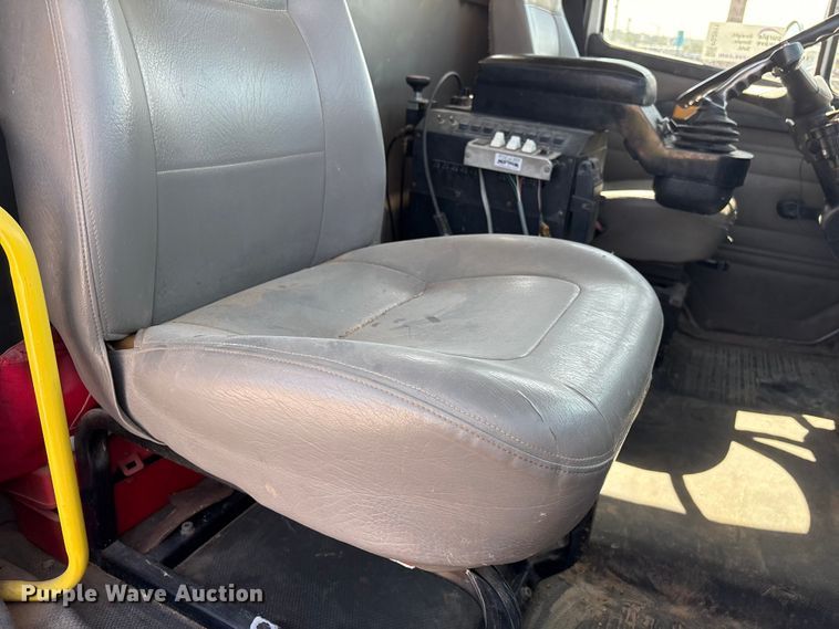 image for item FG2911 2003 Freightliner FL80 dump truck