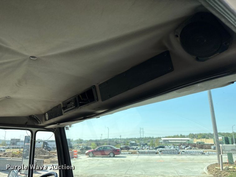 image for item FG2911 2003 Freightliner FL80 dump truck