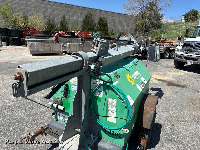 image for item FG2914 2010 Terex RL4000 light plant