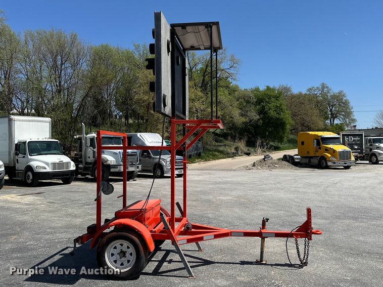 image for item FG2916 Ver-Mac arrow board trailer