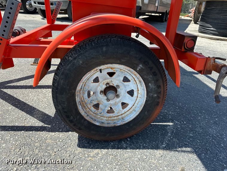 image for item FG2916 Ver-Mac arrow board trailer
