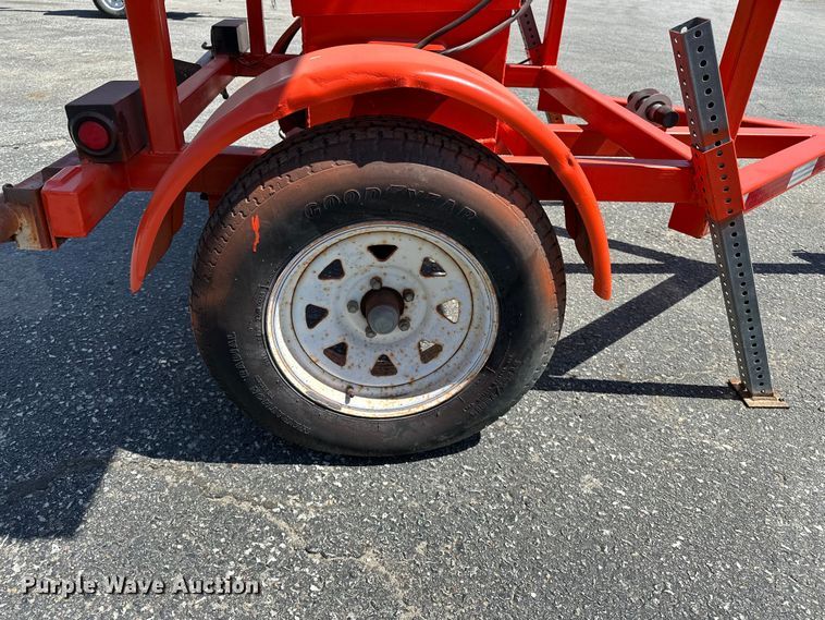 image for item FG2916 Ver-Mac arrow board trailer
