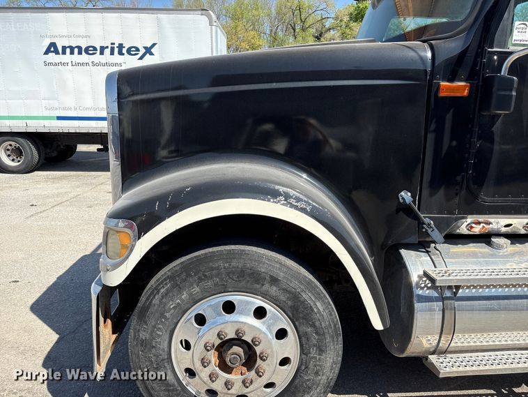 image for item FG2917 2005 International 9900i truck cab and chassis with tree spade  